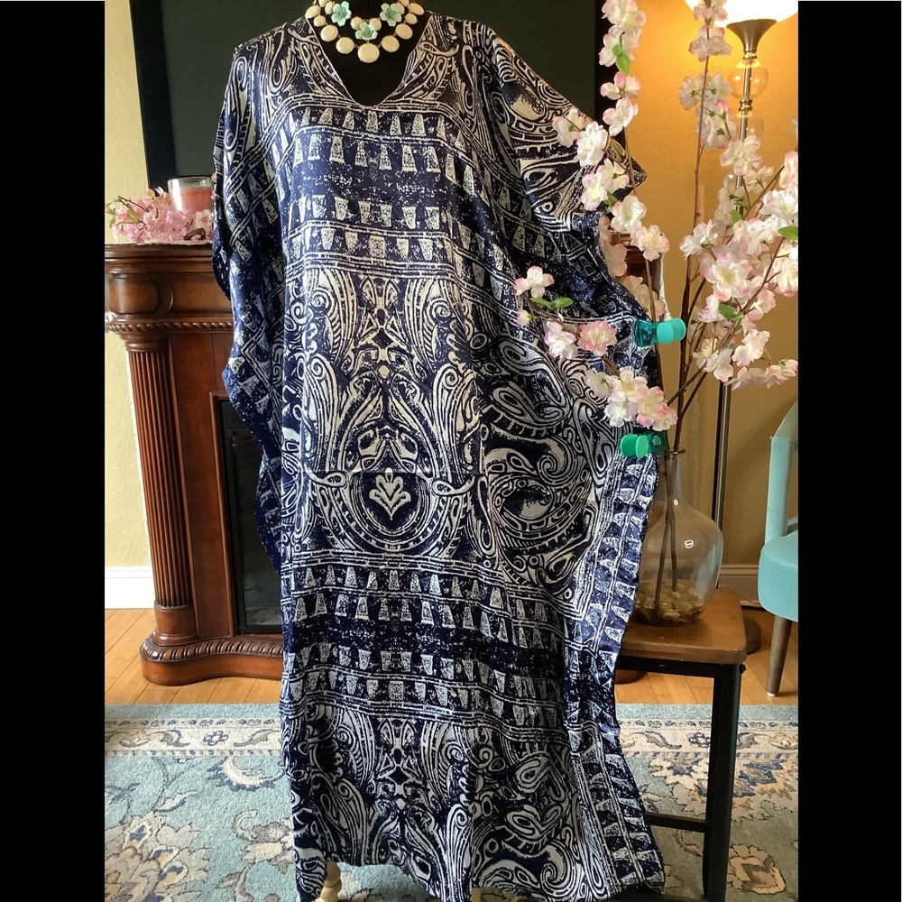 LOWEST🌺 NWT WINLAR BLUE SATIN CHARMEUSE FULL LENGTH CAFTAN - Picture 12 of 13